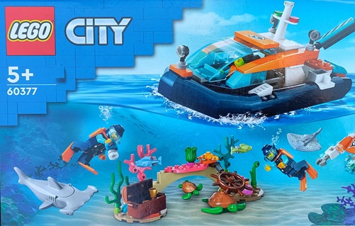 LEGO City Explorer Diving Boat set